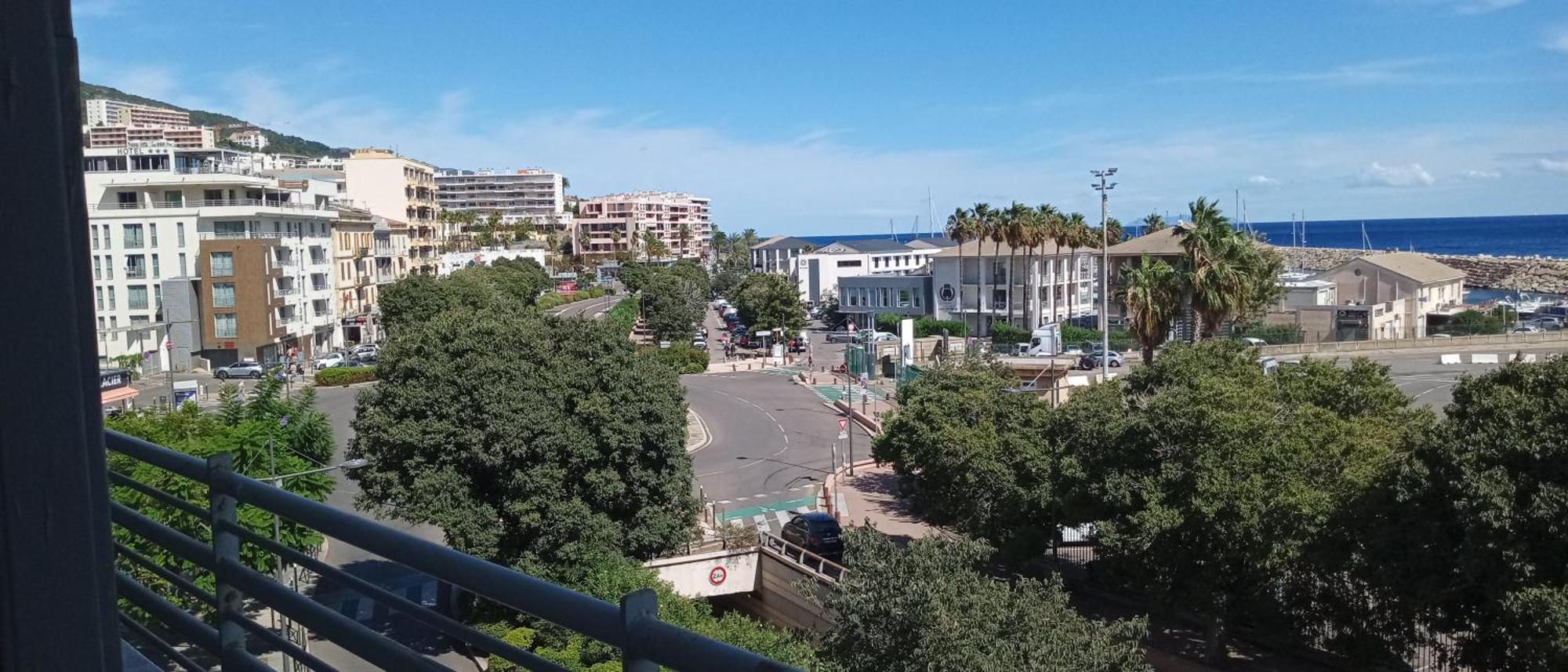 Appartement T2 Tout Confort Bastia  Buitenkant foto